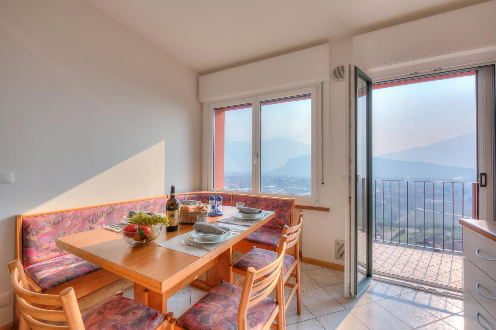 Lake View Dom-Us Apartment - Happy Rentals 加尔达湖滨 外观 照片