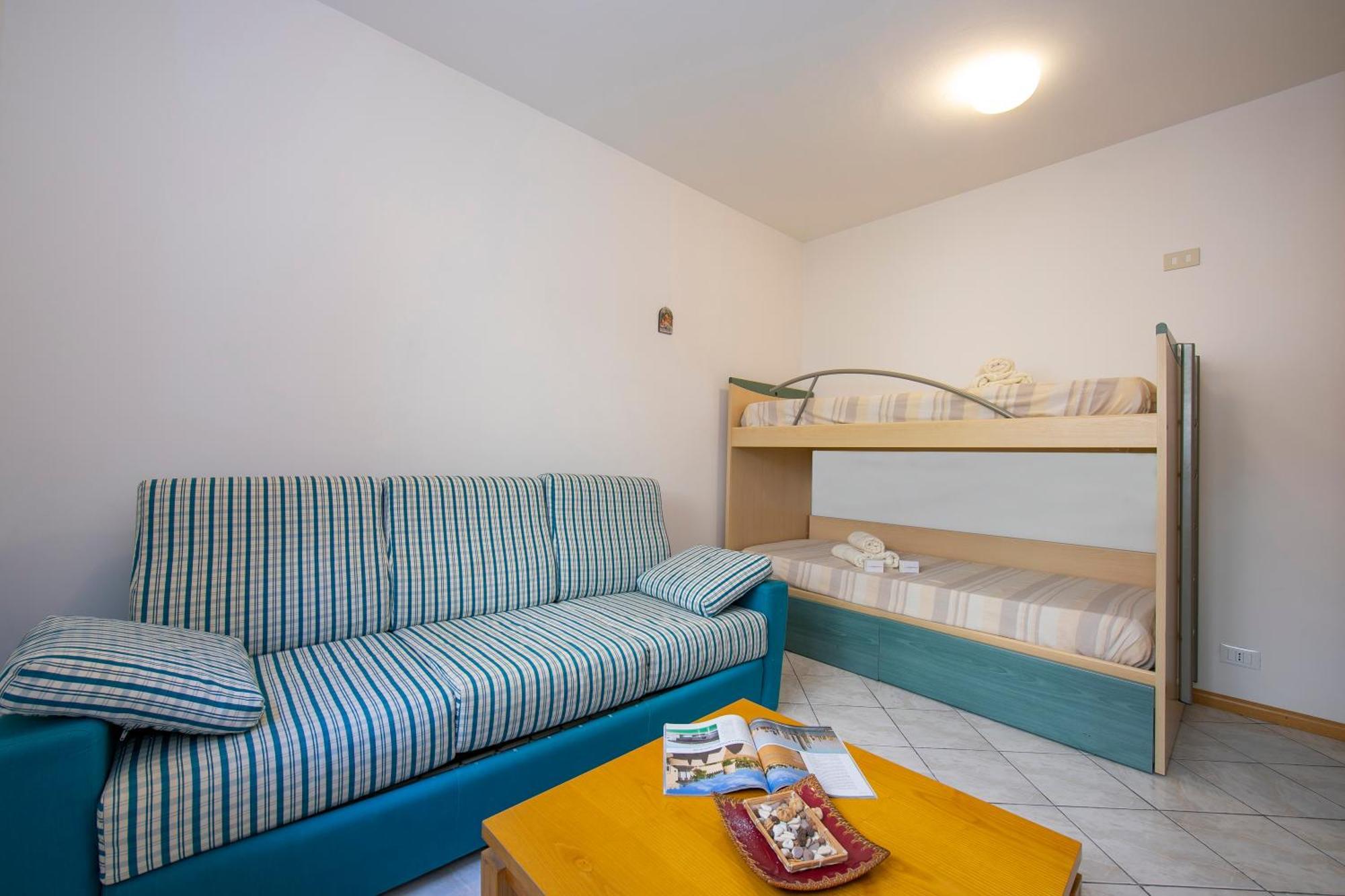 Lake View Dom-Us Apartment - Happy Rentals 加尔达湖滨 外观 照片